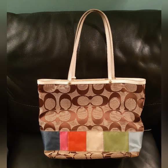 Coach Tote - Picture 2 of 10
